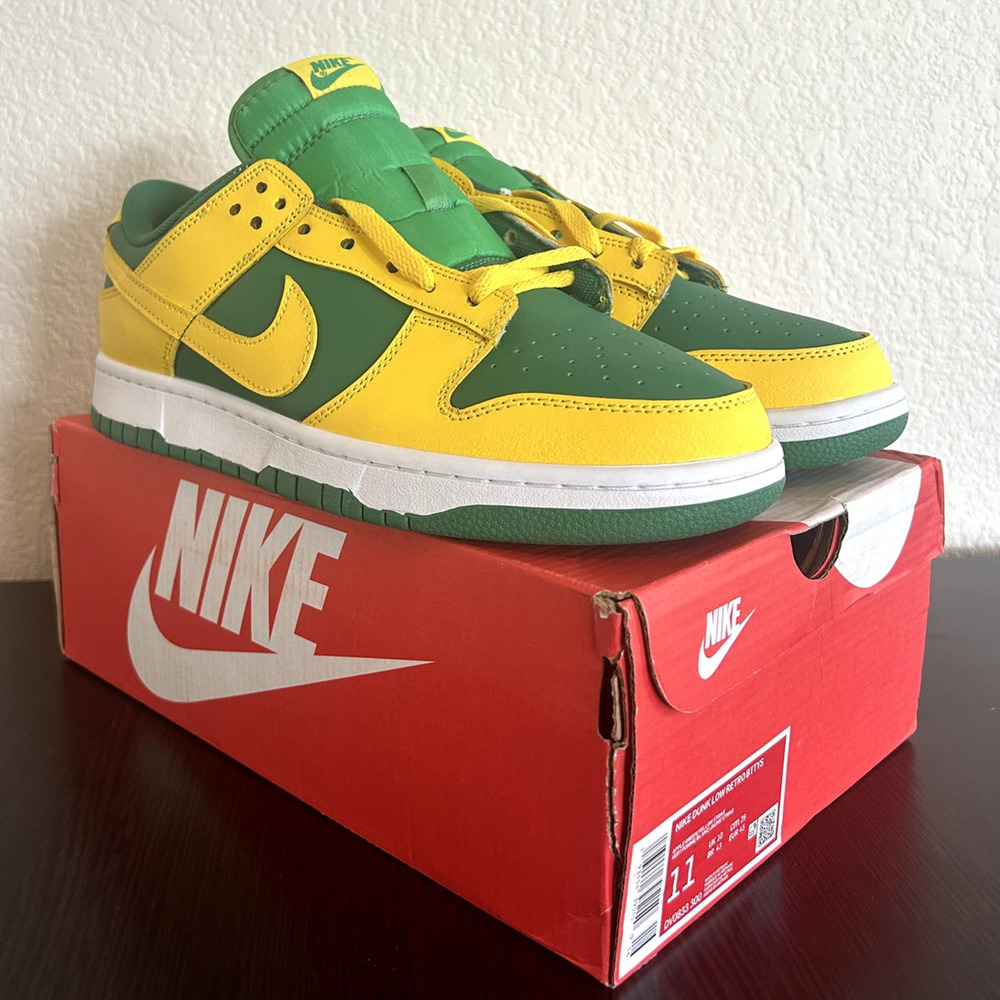 Nike Dunks - Picture 1 of 3